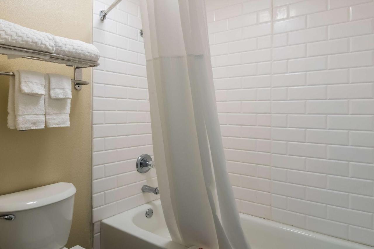 Surestay Plus Hotel By Best Western Джексон Экстерьер фото